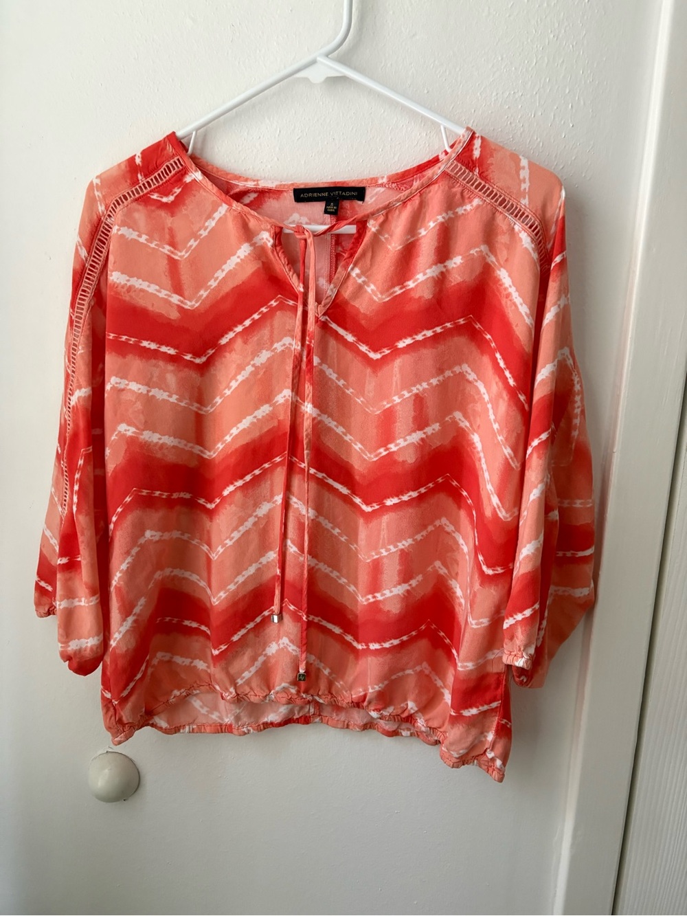 Adrienne Vittadini Coral Chevron Tie Dye Blouse. Size S.